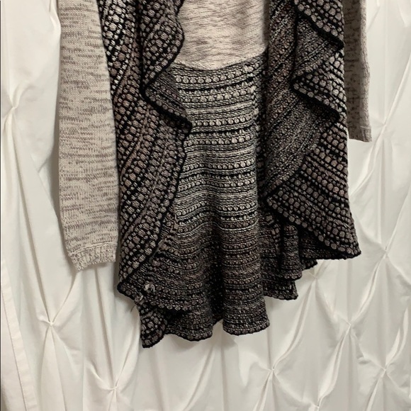 Sweater - Picture 3 of 5